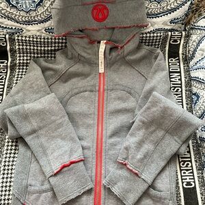 Lululemon crop Scuba Hoodie